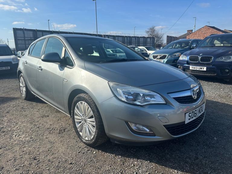 VAUXHALL ASTRA 1.7 CDTi 16V ecoFLEX Excite 5dr | £35 ROAD TAX | FSH | HPI CLEAR