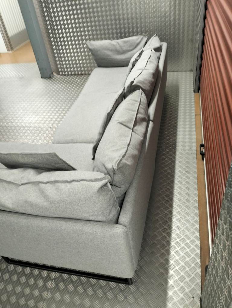 MADE CORNER SOFA DELIVERY AVAILABLE TODAY 