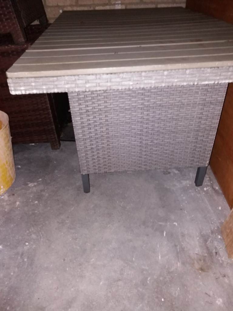 image for Garden Table/dining