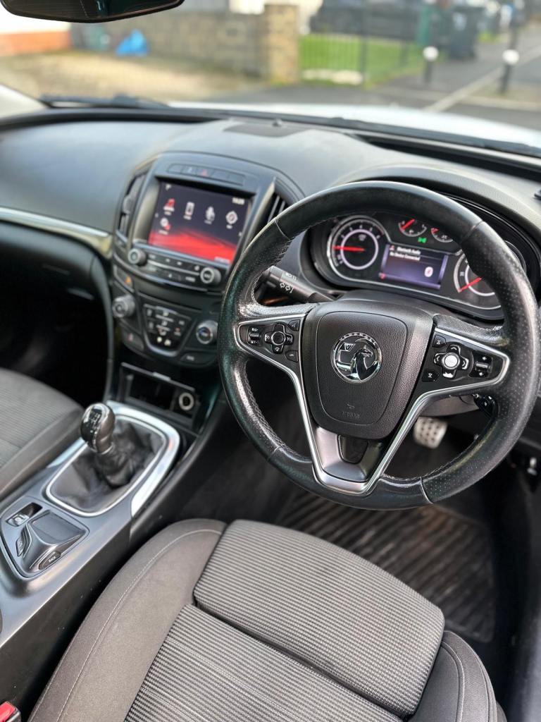 Vauxhall, INSIGNIA, Hatchback, 2014, Manual, 1956 (cc), 5 doors