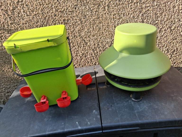 Chicken feeder and water feeder 