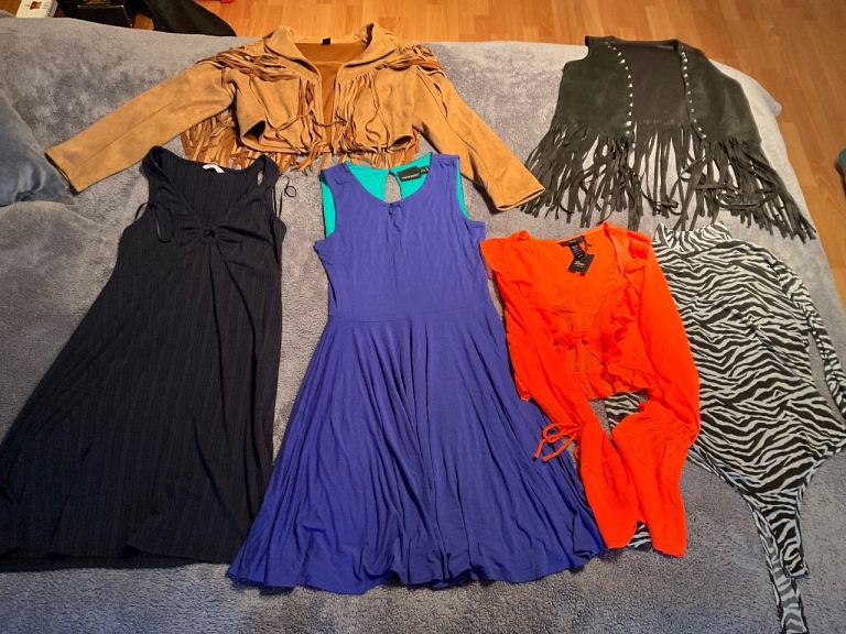 Size small, 12 , BUNDLE ( 6 items ) of ladies clothes in IMMACULATE CLEAN CONDITION thanks 🙏 