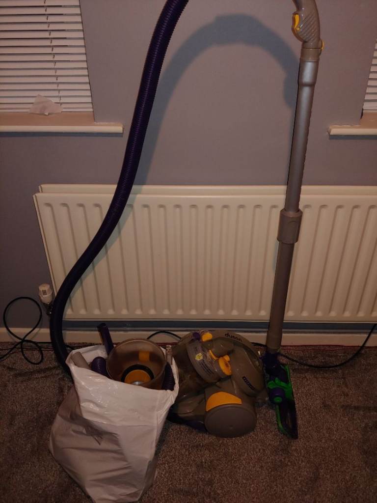 Dyson DC05 Vacuum Cleaner