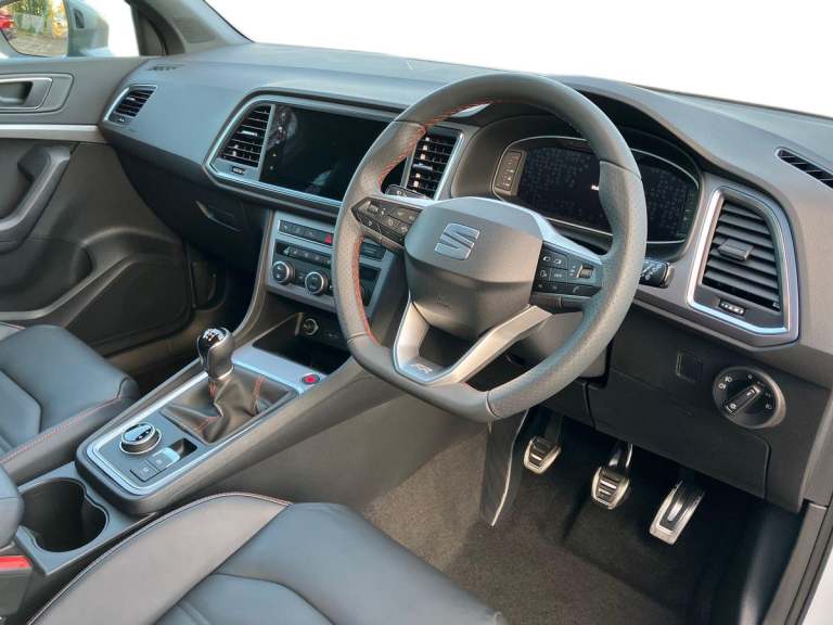 2025 SEAT Ateca 1.5 TSI EVO FR Black Edition 5dr Estate PETROL Manual