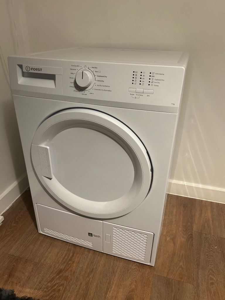 Indesit 7kg condenser tumble dryer 
