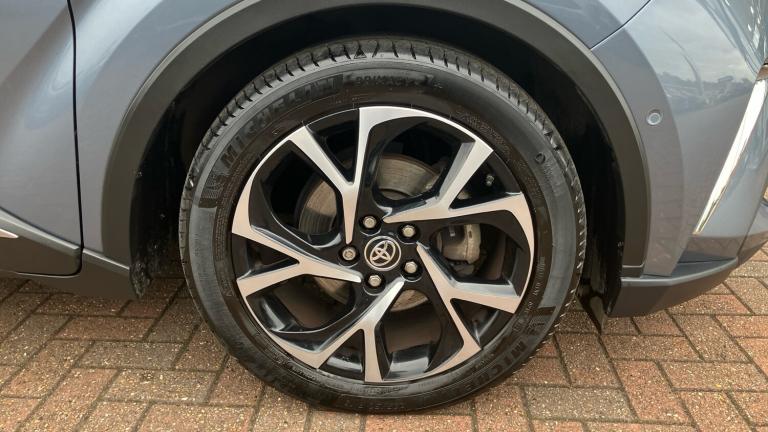 2021 Toyota C-HR 1.8 Hybrid Design 5dr CVT Hybrid Hatchback Hatchback Hybrid Automatic