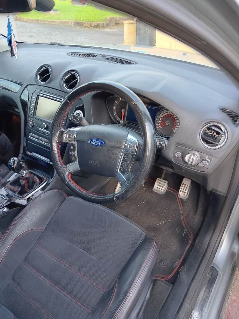 Ford, MONDEO, Hatchback, 2013, Manual, 2179 (cc), 5 doors