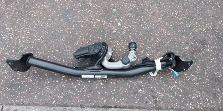 Mercedes-Benz C-Class (W205/S205) ORIS swing-away / folding towbar