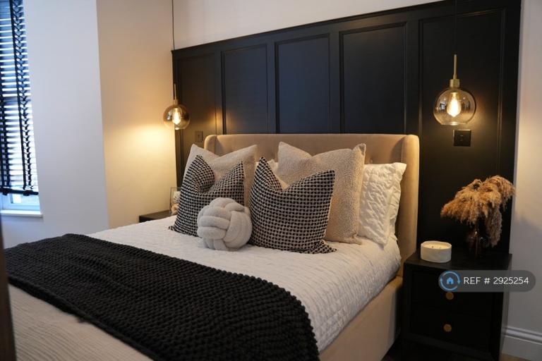 1 bedroom in Abington Grove, Northampton, NN1 (#2925254)