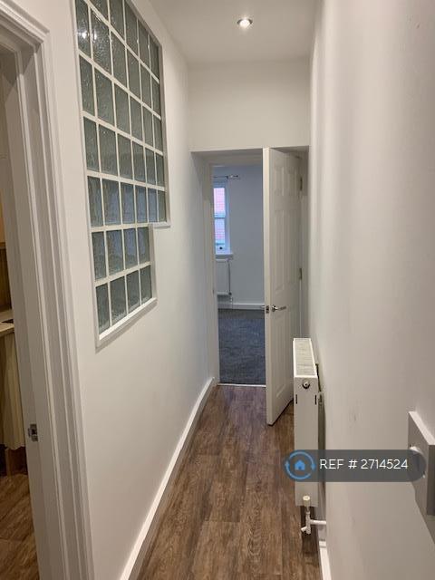 1 bedroom flat in Castle Street, Hinckley, LE10 (1 bed) (#2714524)