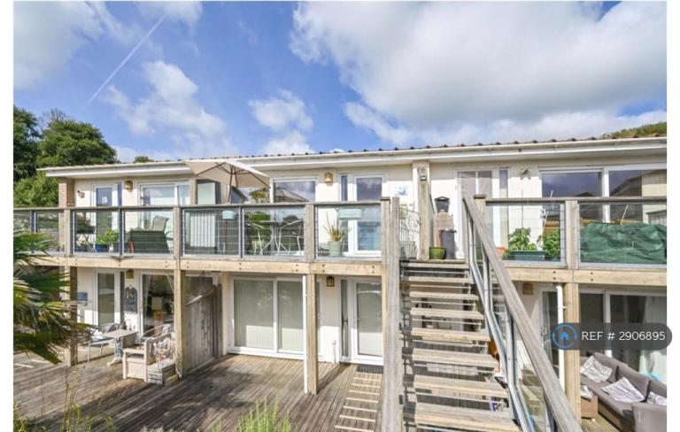 1 bedroom flat in Trerieve, Downderry, Torpoint, PL11 (1 bed) (#2906895)