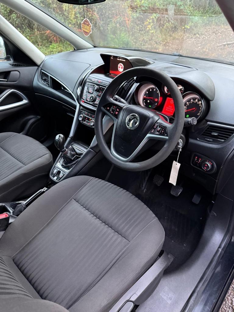 2014 Vauxhall Zafira Tourer Tech Line T Mpv Petrol Manual