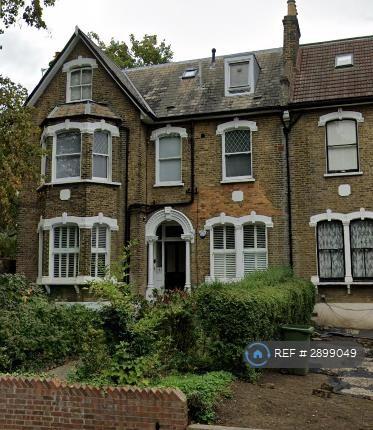 3 bedroom flat in Wickham Road, London, SE4 (3 bed) (#2899049)