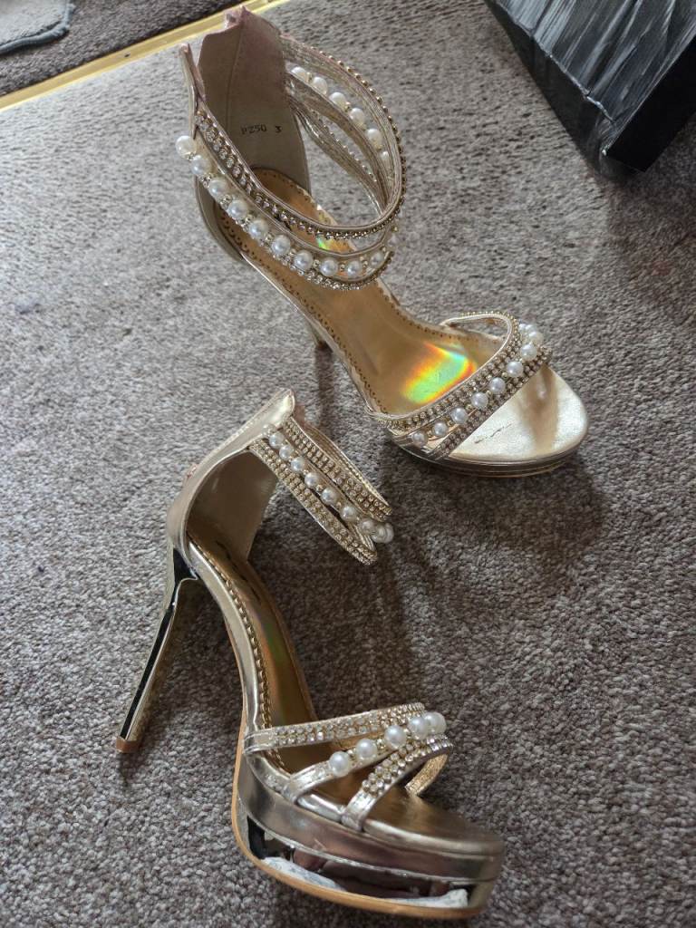 Wedding party bridal shoe sandal