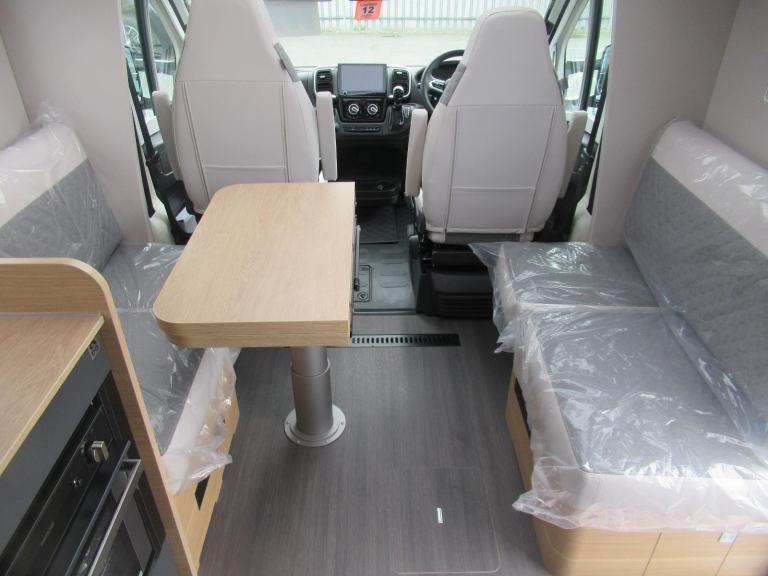 ADRIA CORAL 670 DL 60Y EDITION