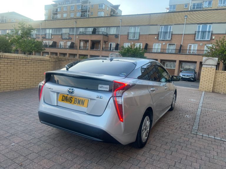 Toyota, PRIUS HYBRID, 2016, 1797 (cc)