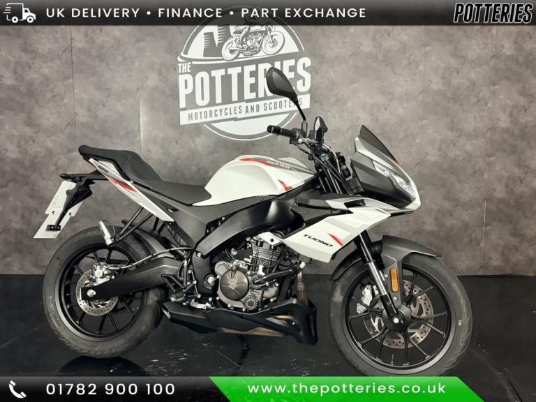 Aprilia Tuono 125 2024 with low mileage