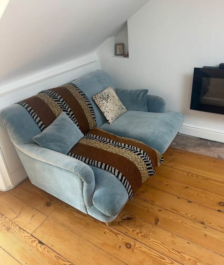 Loaf, Cosy Blue Two-Seater Sofa – Good Condition, Velvet