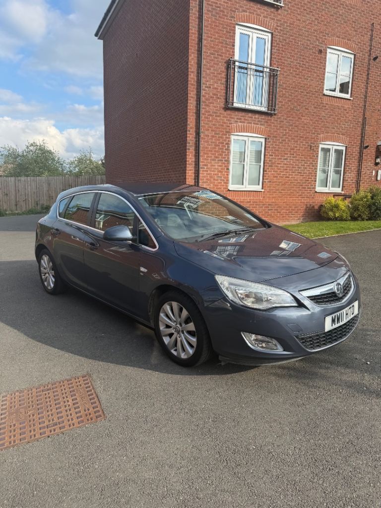 Vauxhall, ASTRA, Hatchback, 2011, Manual, 1598 (cc), 5 doors