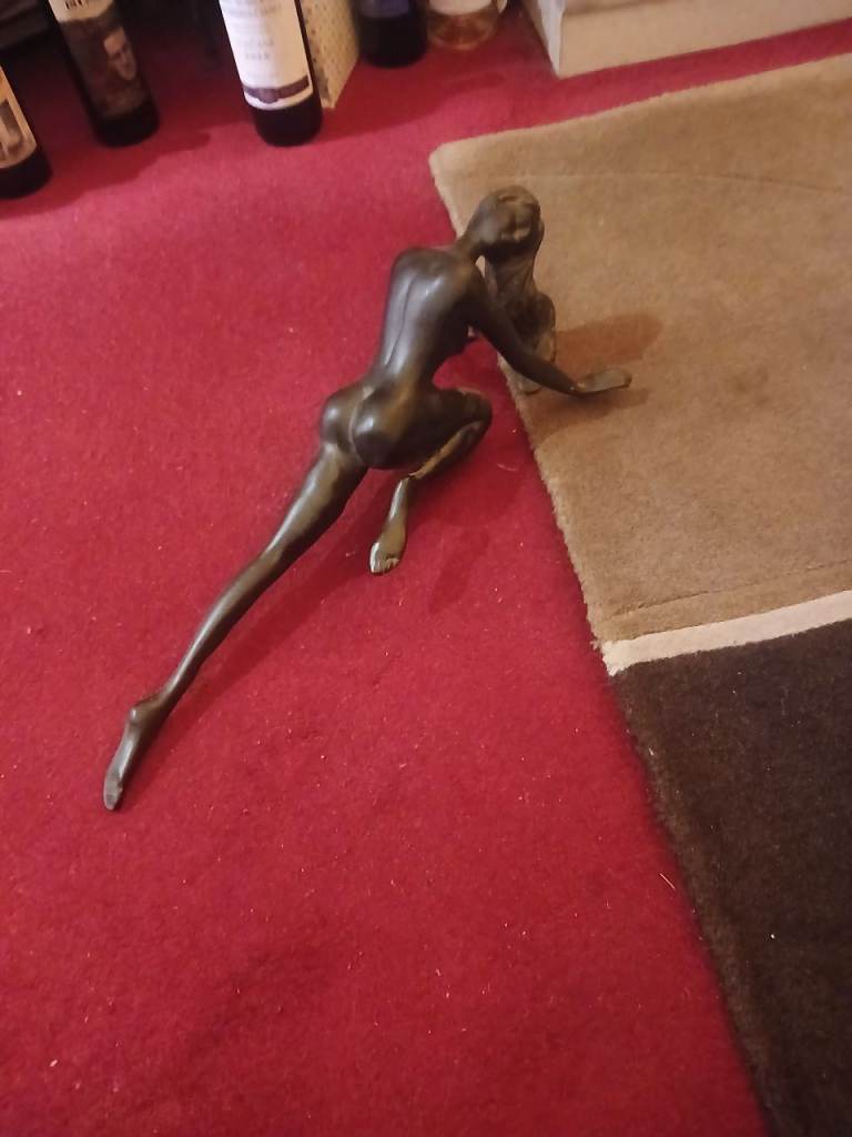 Naked lady bronze 