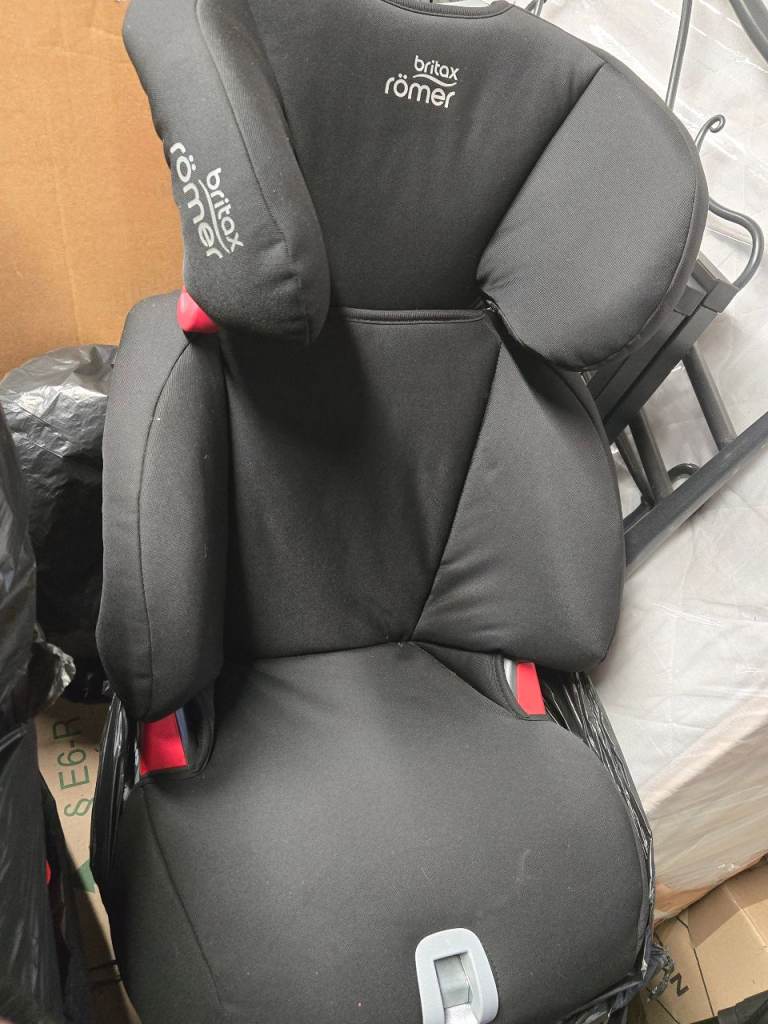 BRITAX Discovery ISOFIX car seat, group 2/3: 15-36kg (3.5 to 12 years). EXCELLENT COND. £30