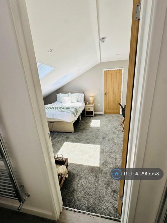 7 bedroom house in Powerscourt Road, Portsmouth, PO2 (7 bed) (#2915553)