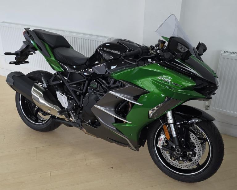 Kawasaki Ninja H2 SX SE Supercharged