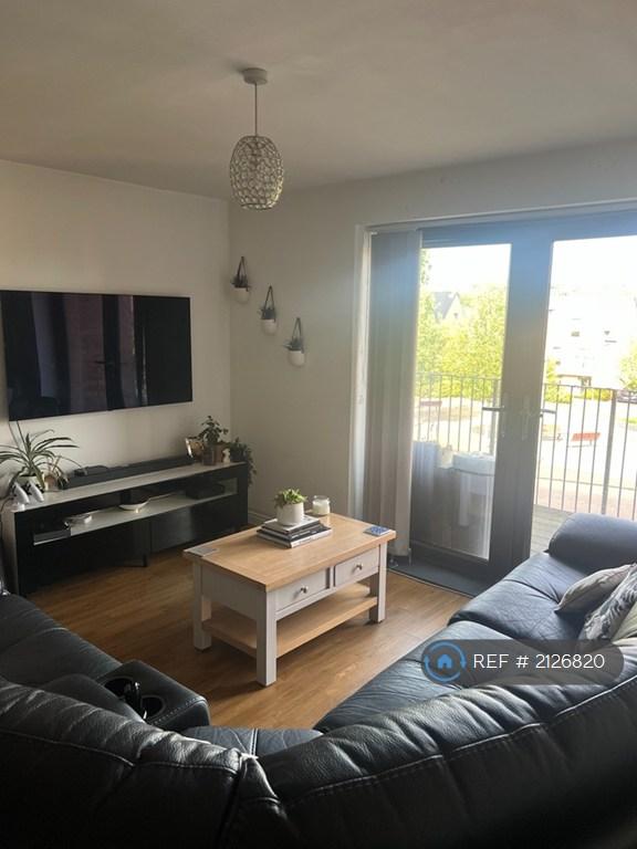 1 bedroom in Dyson Drive, Ub10 0Gj, UB10 (#2126820)