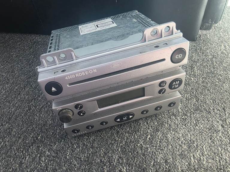 Ford car radio