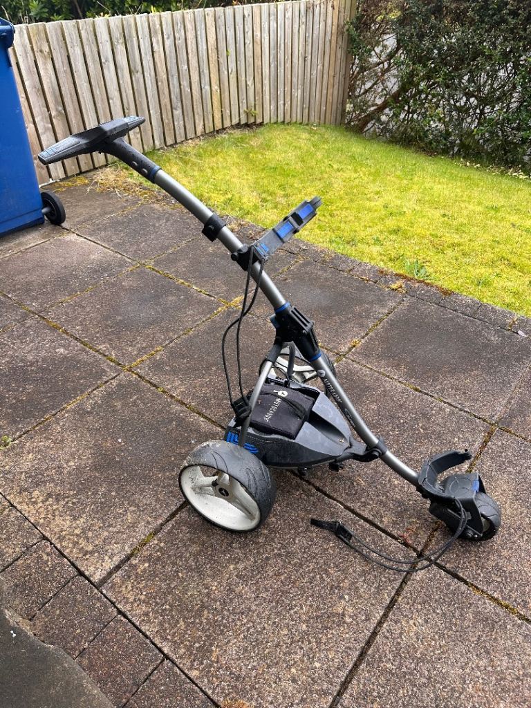 Motocaddy S3 Pro Electric Golf Trolley – Good Condition