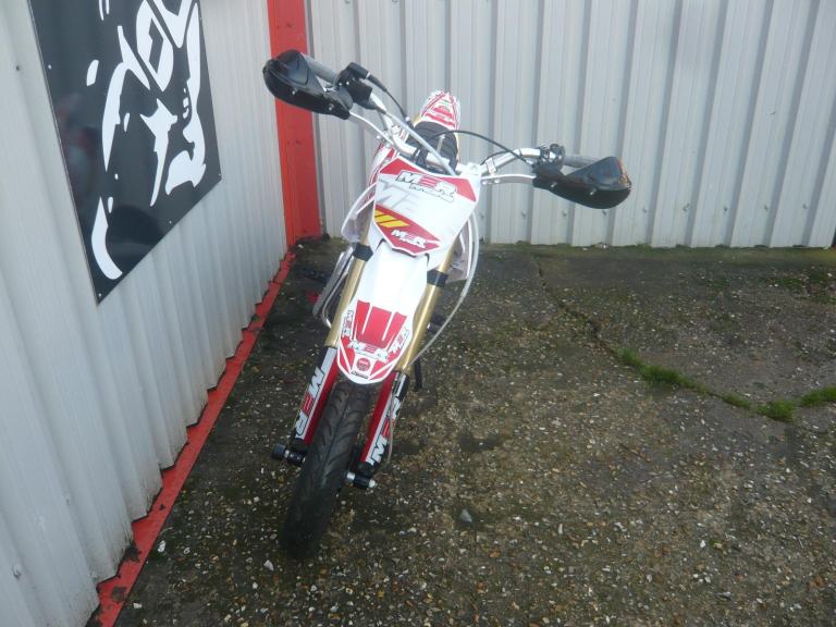 M2R 140 SUPERMOTO OFF ROAD PIT BIKE KIDS MX DIRT TRACK RACE SPORTS R STOMP 125 S