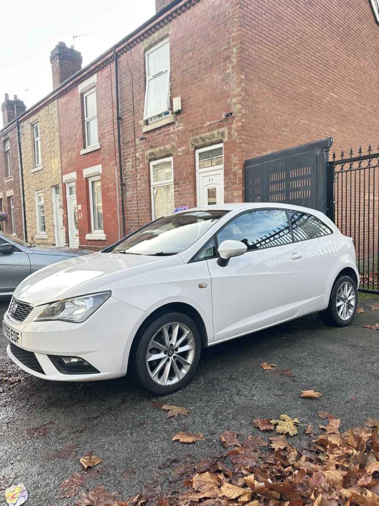 Seat, IBIZA, Hatchback, 2015, Manual, 1390 (cc), 3 doors