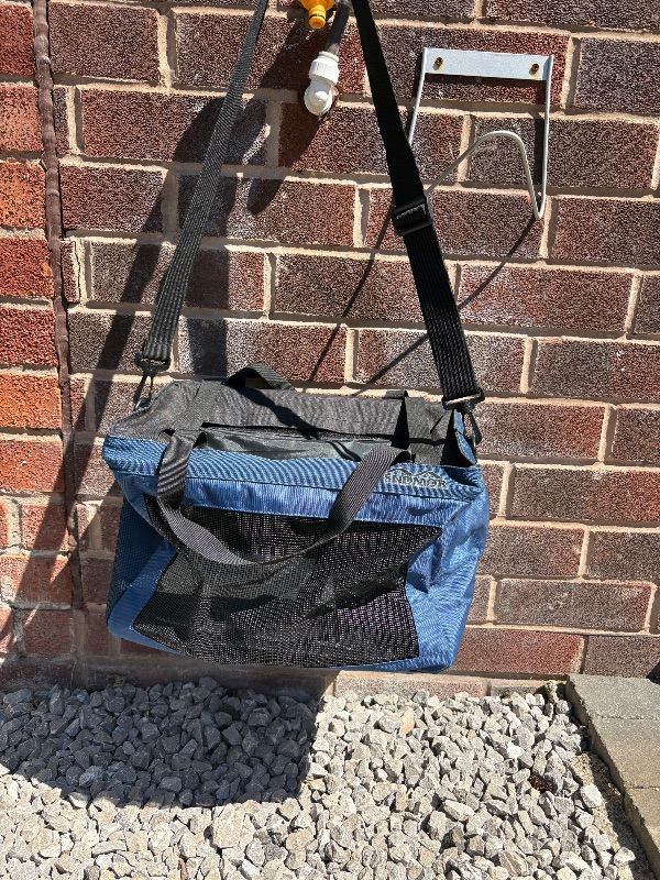 Bicycle pet carrier 