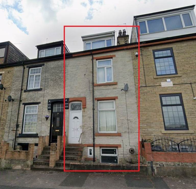 4-bedroom house in great Bradford City Centre location (BD8)