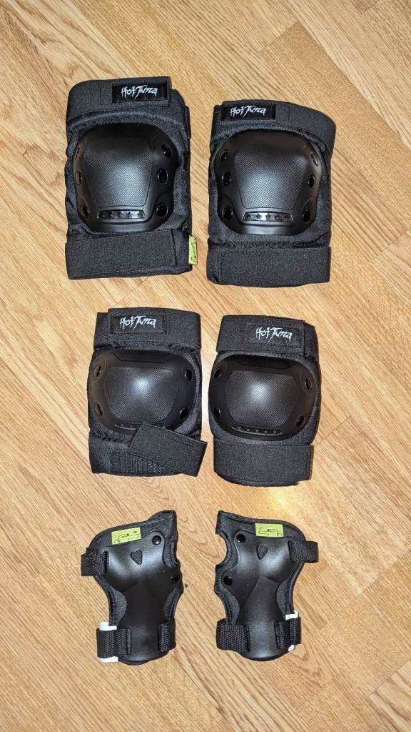Adult Skate Protective Gear Set - Knee, Elbow & Wrist Pads - Size M