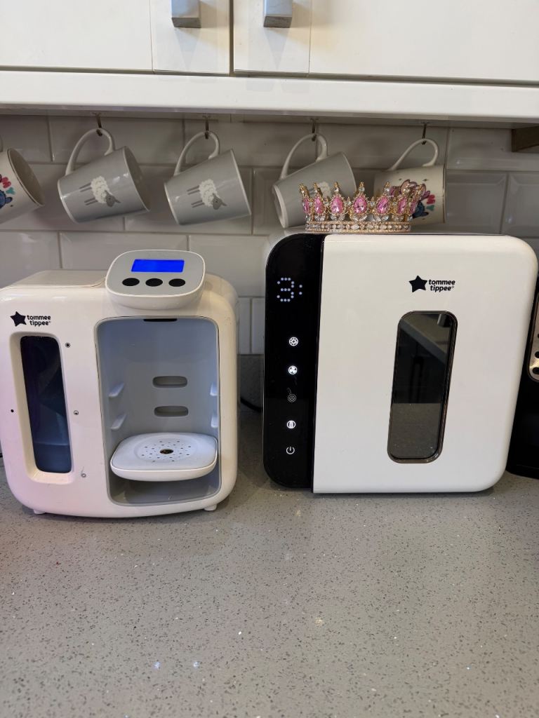 Sterliser / milk machine 
