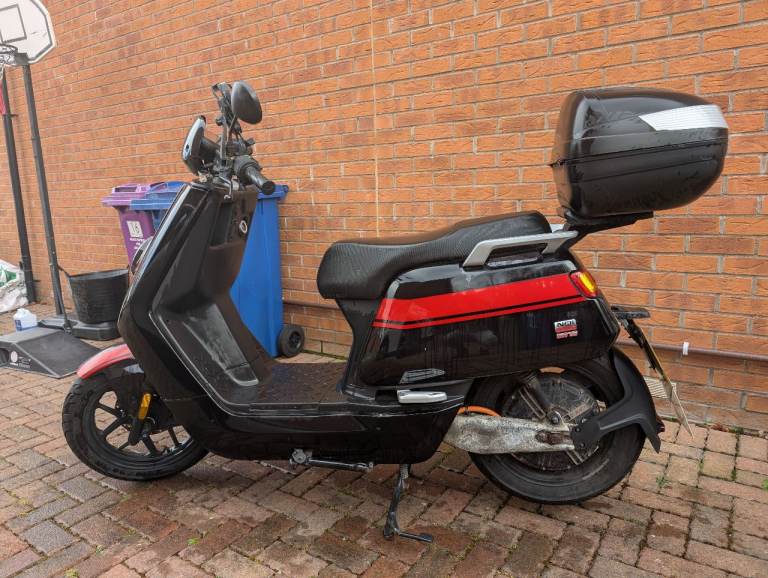 NIU NQI GTS Pro (2022) Electric Moped Motorbike 