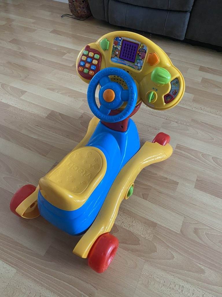 VTech Interactive Ride-on Toy / Driving Centre