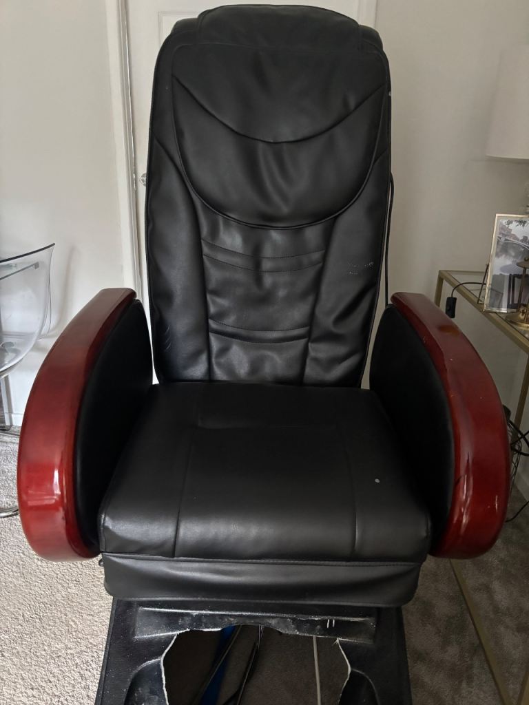 Massage pedicure chair