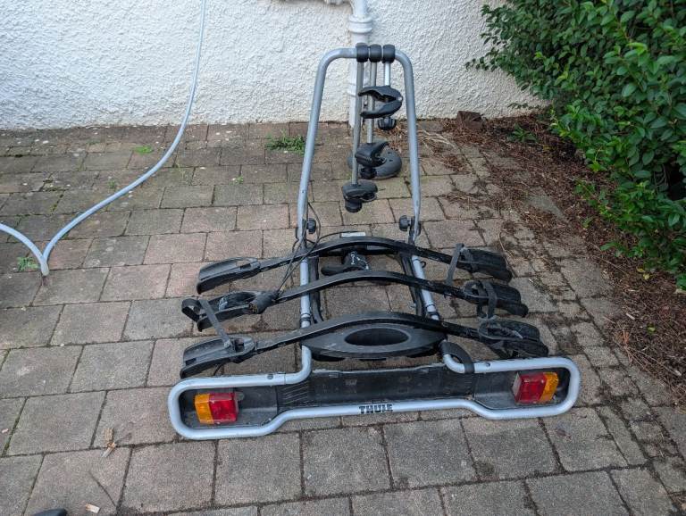 Thule EuroRide 943 3-bike towbar carrier