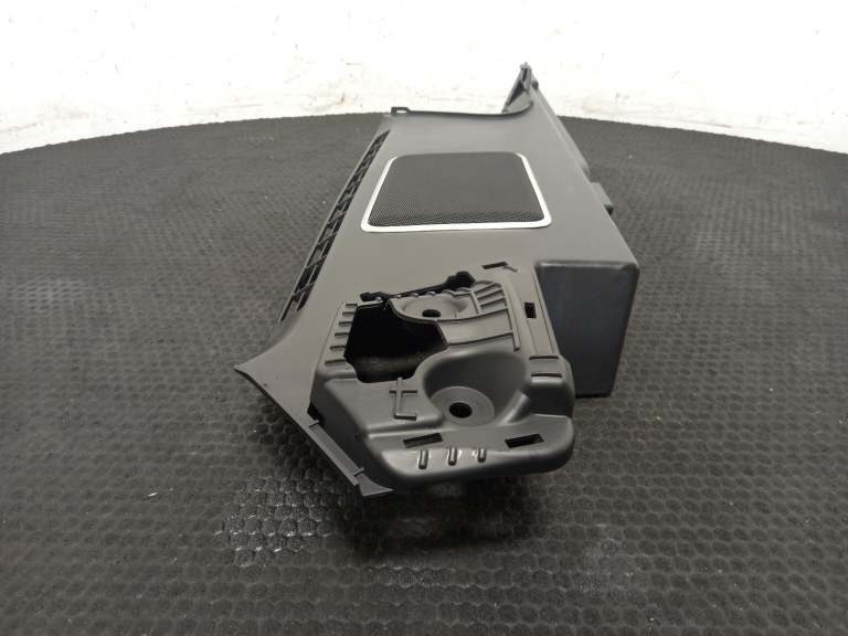 Landrover Range Rover Rear Seat Belt Cover Trim Panel 2012-2021 Jk5231012a