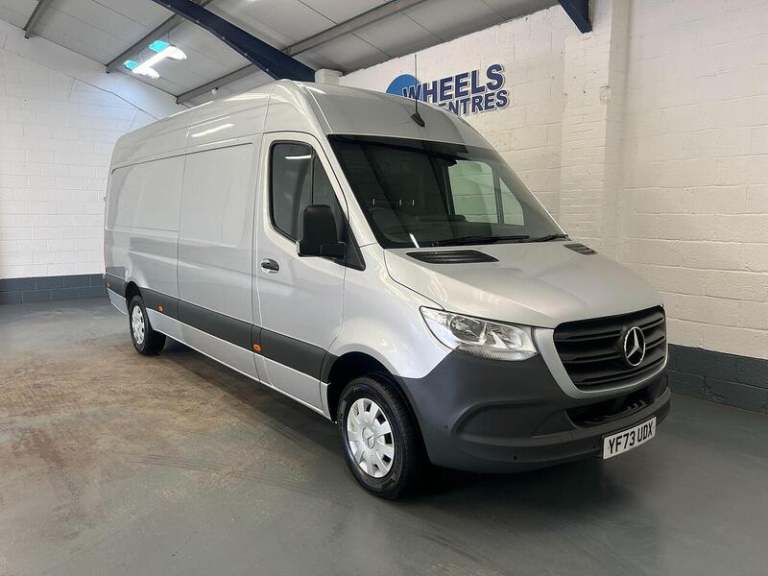 2023 Mercedes-Benz Sprinter 3.5t H2 Premium Van PANEL VAN DIESEL Manual
