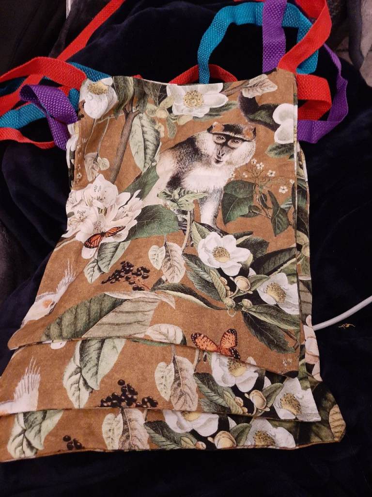 8 HOME MADE SHOPPING BAGS CLOTH 