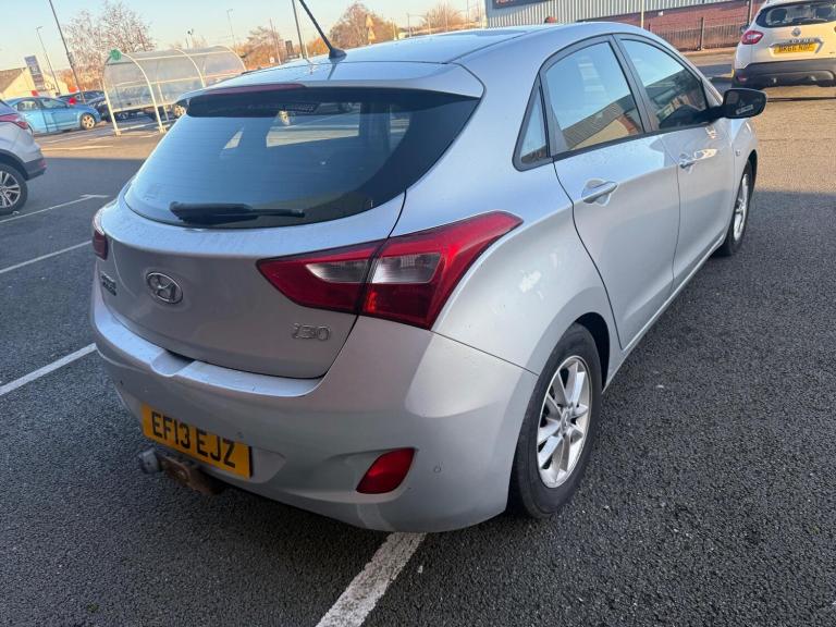 2013 Hyundai i30 1.4 Active 5dr HATCHBACK PETROL Manual