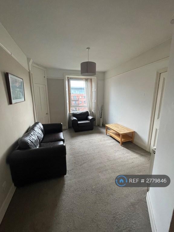 1 bedroom flat in Robertson Avenue, Edinburgh, EH11 (1 bed) (#2779846)