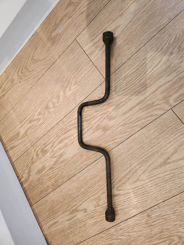 Caravan corner steady leg winder