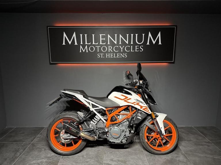 image for KTM 390 DUKE