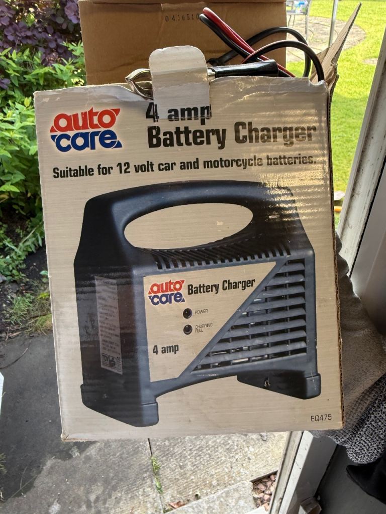4AMP BATTERY CHARGER 