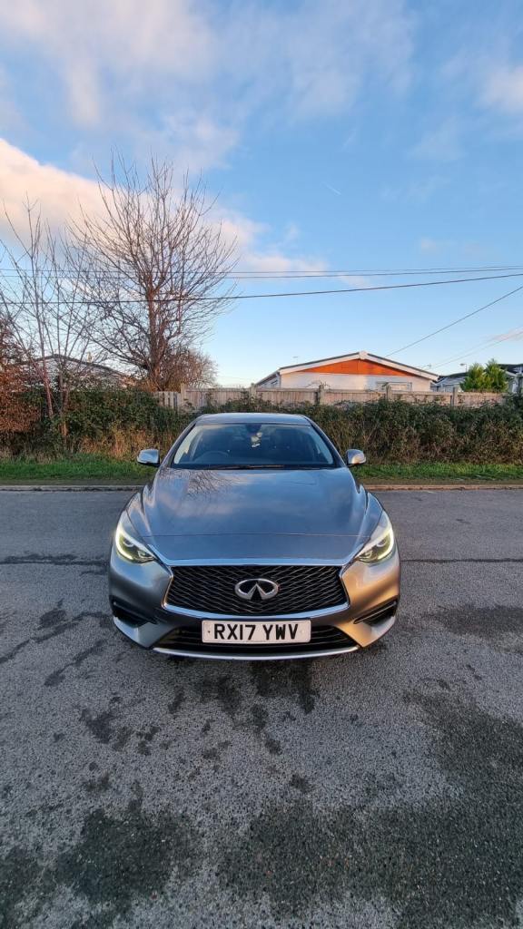 Infiniti, Q30, Hatchback, 2017, Manual, 1461 (cc), 5 doors