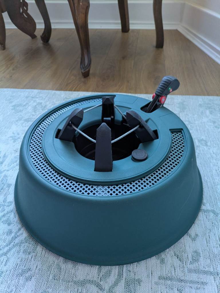 image for Melinera Christmas Tree Stand